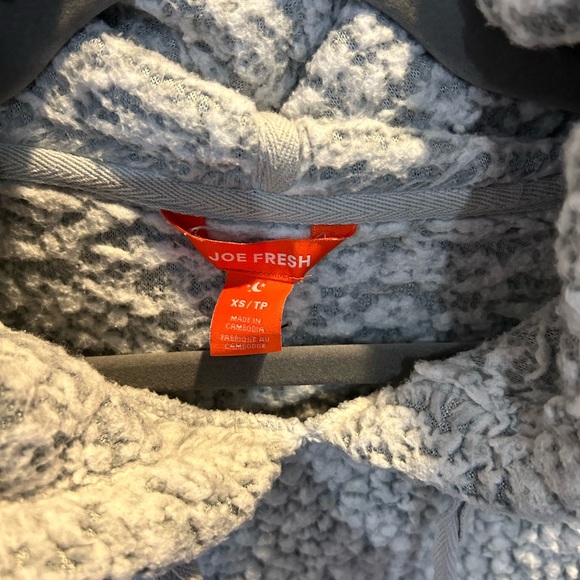 Joe Fresh Grey Fuzzy Sherpa Hoodie size XS - Picture 4 of 4